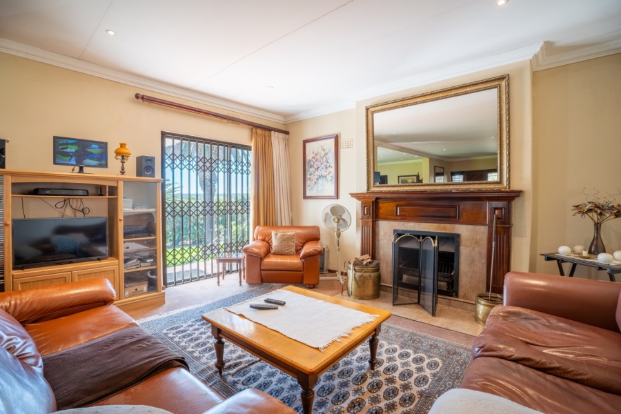5 Bedroom Property for Sale in Lyndoch Western Cape